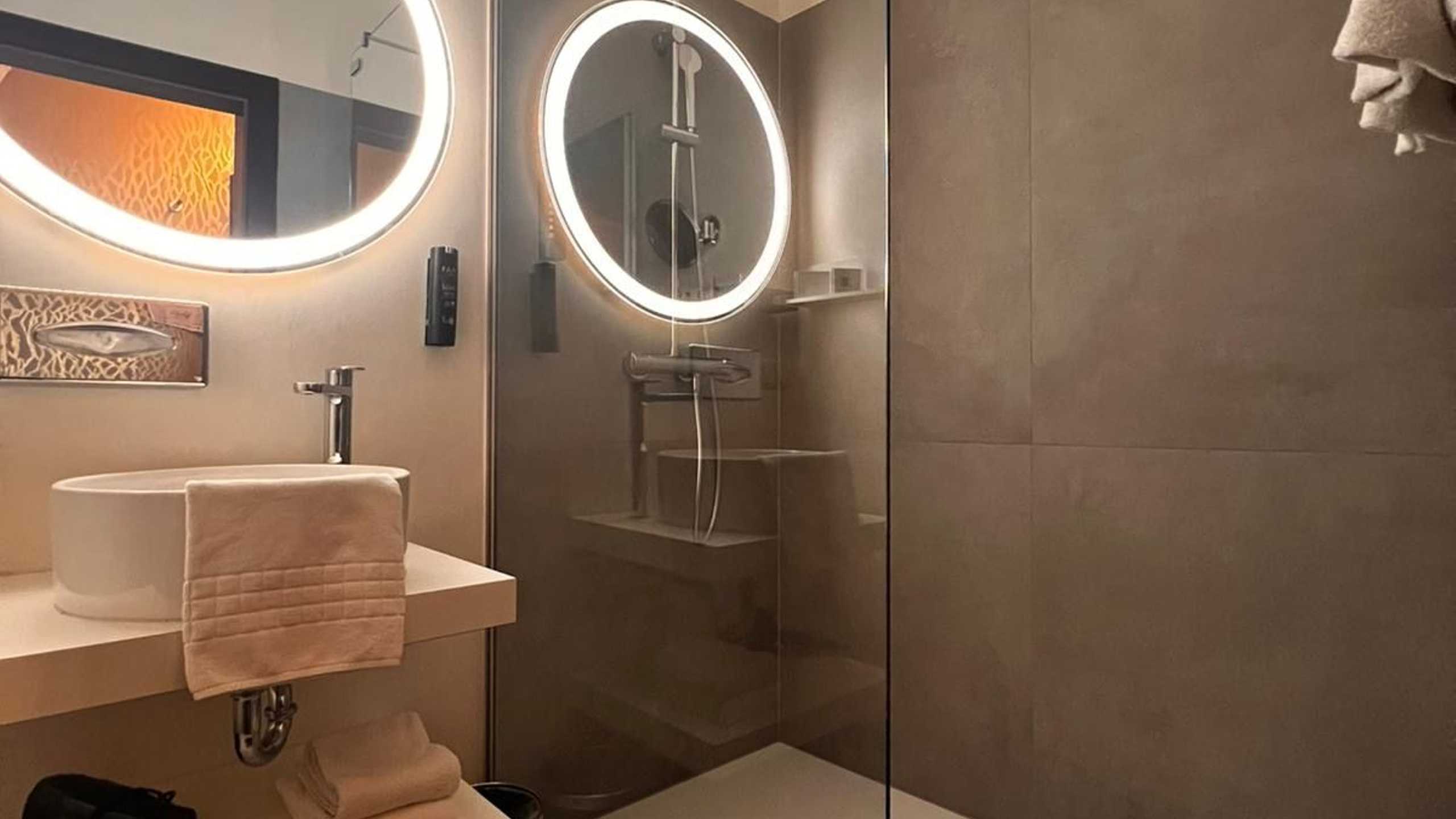 Maierskuschel Zimmer Paradise Bad2