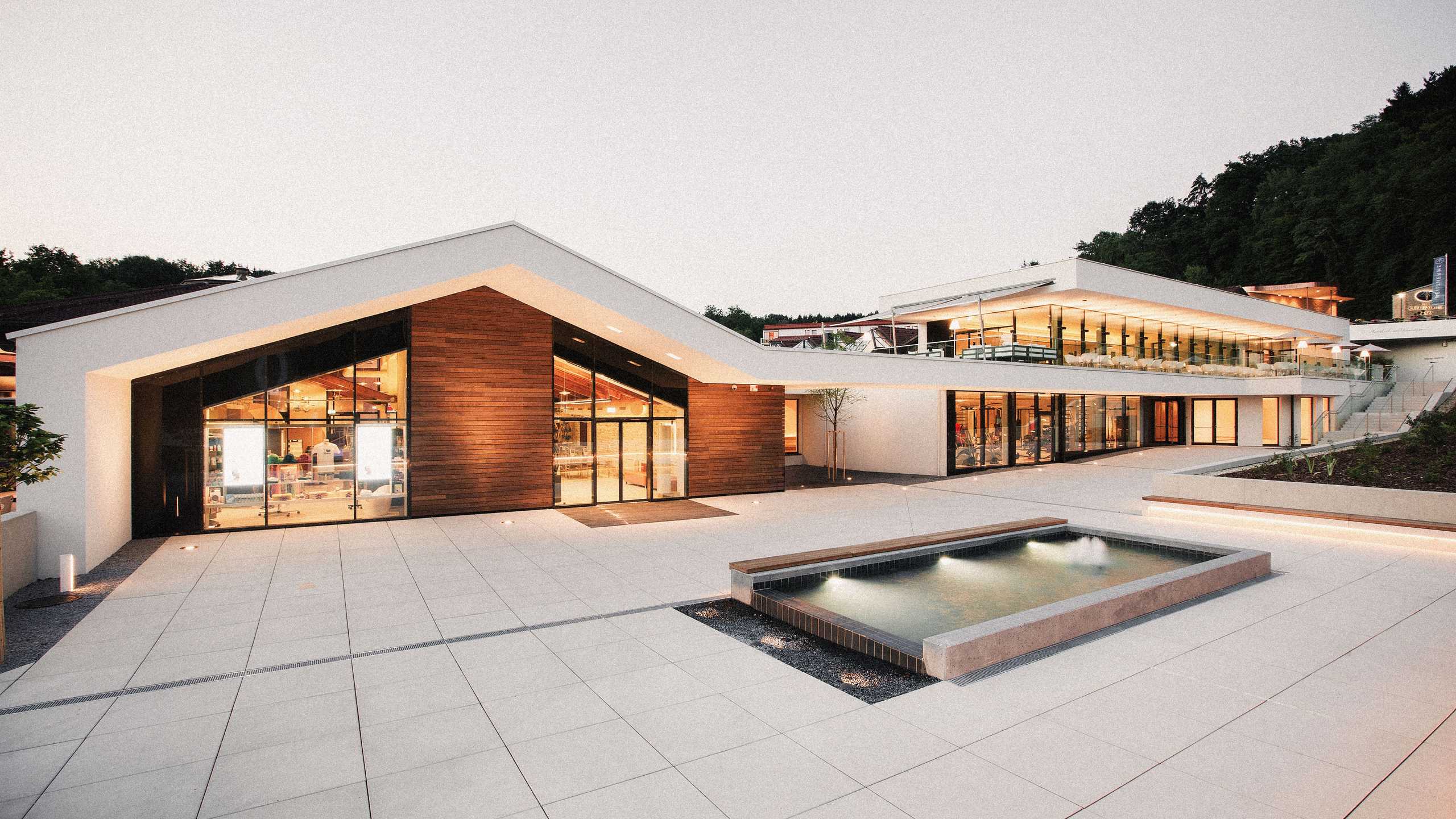 Heiltherme Wellness Terrasse