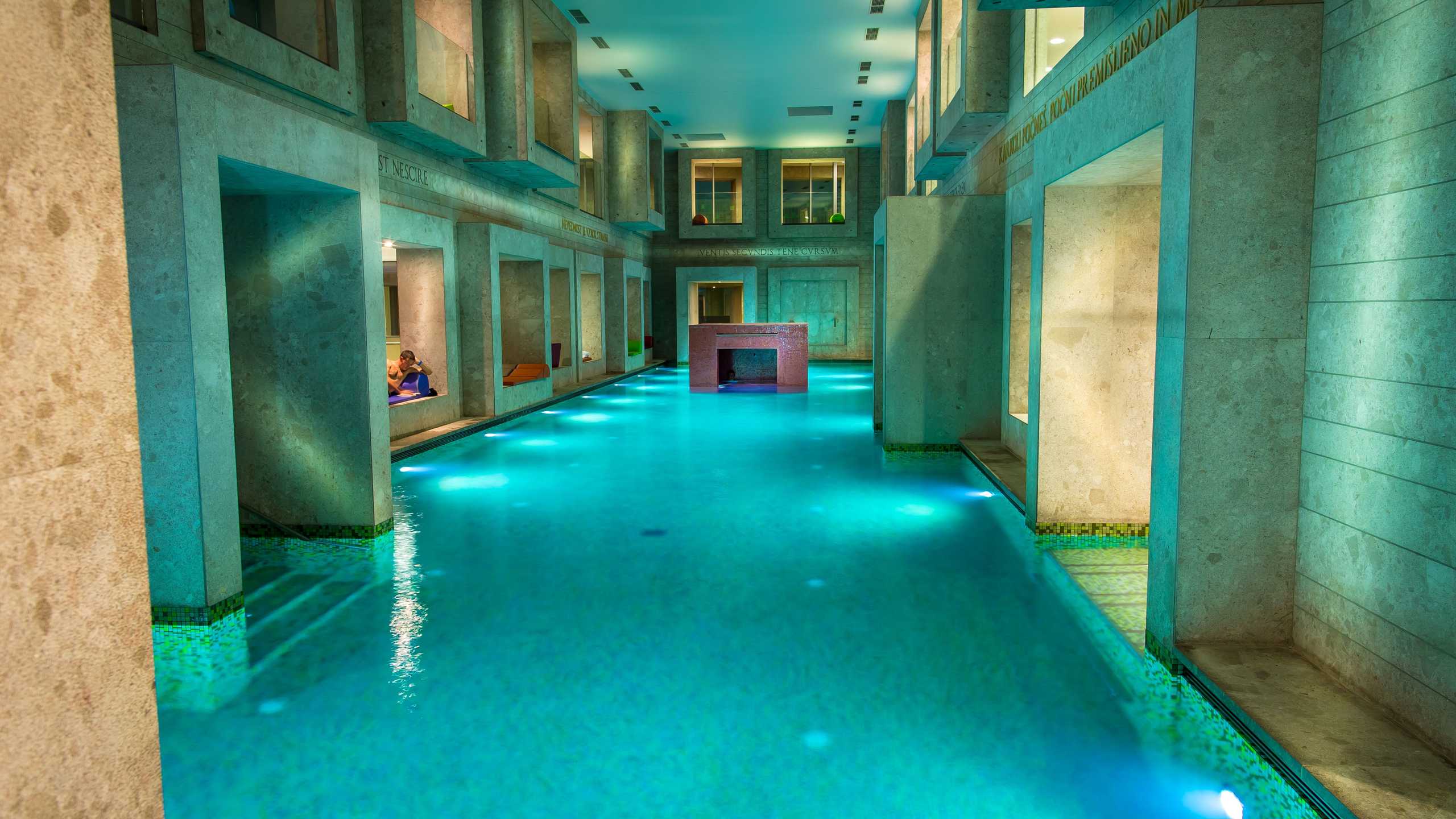 Rimske Terme Hallenbad2