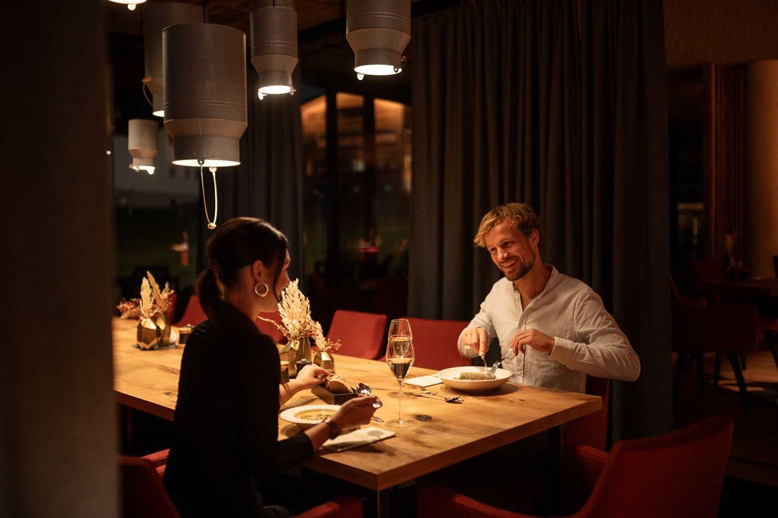 Adea Restaurant Paar