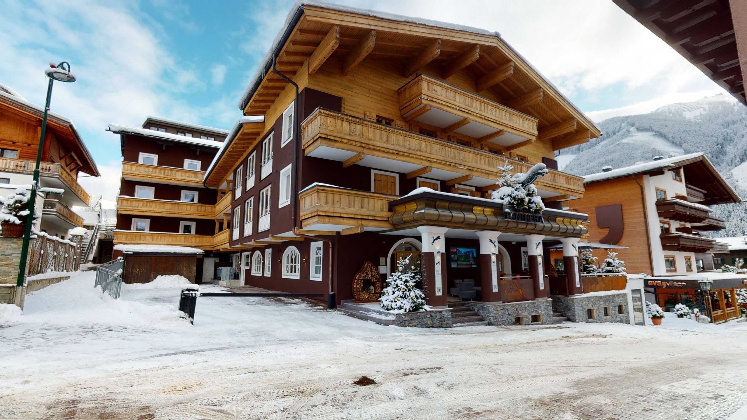 Panthera Hotel Winter2