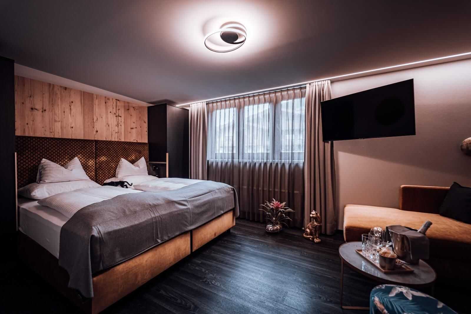 Panthera Zimmer Panther