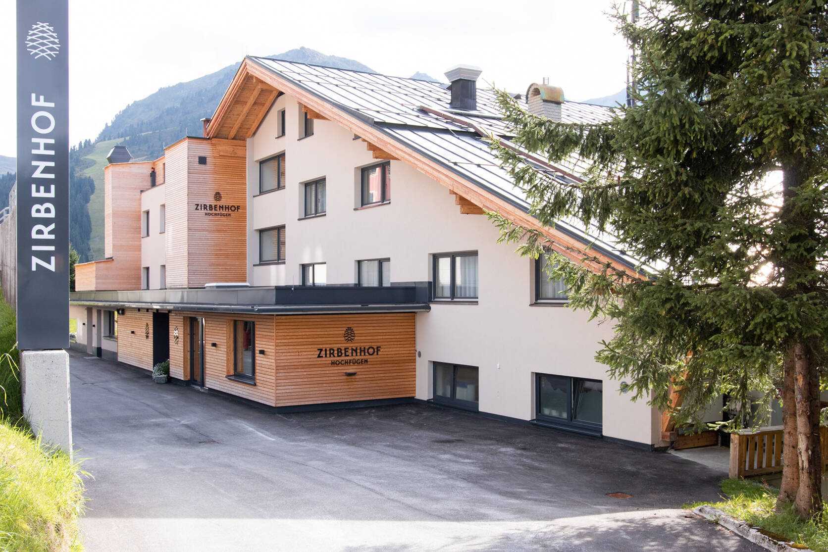 Zirbenhof Hotel