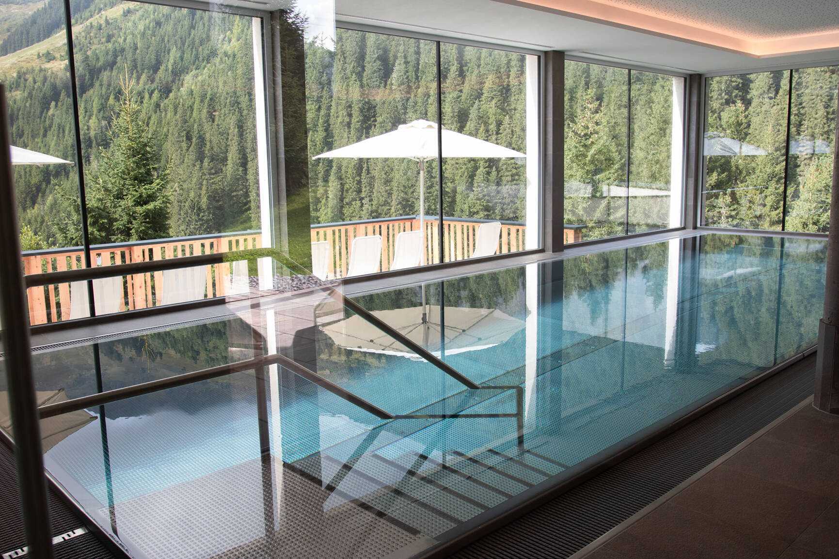 Zirbenhof Wellness Hallenbad2