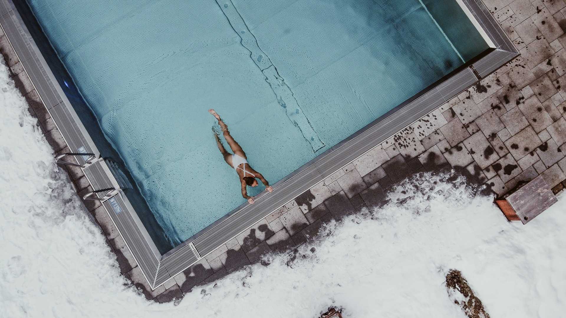 Kronthaler Pool Winter2