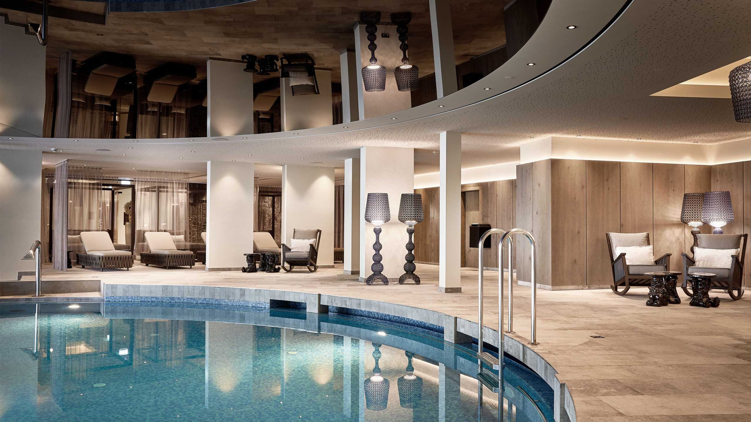 Krumers Wellness Hallenbad2