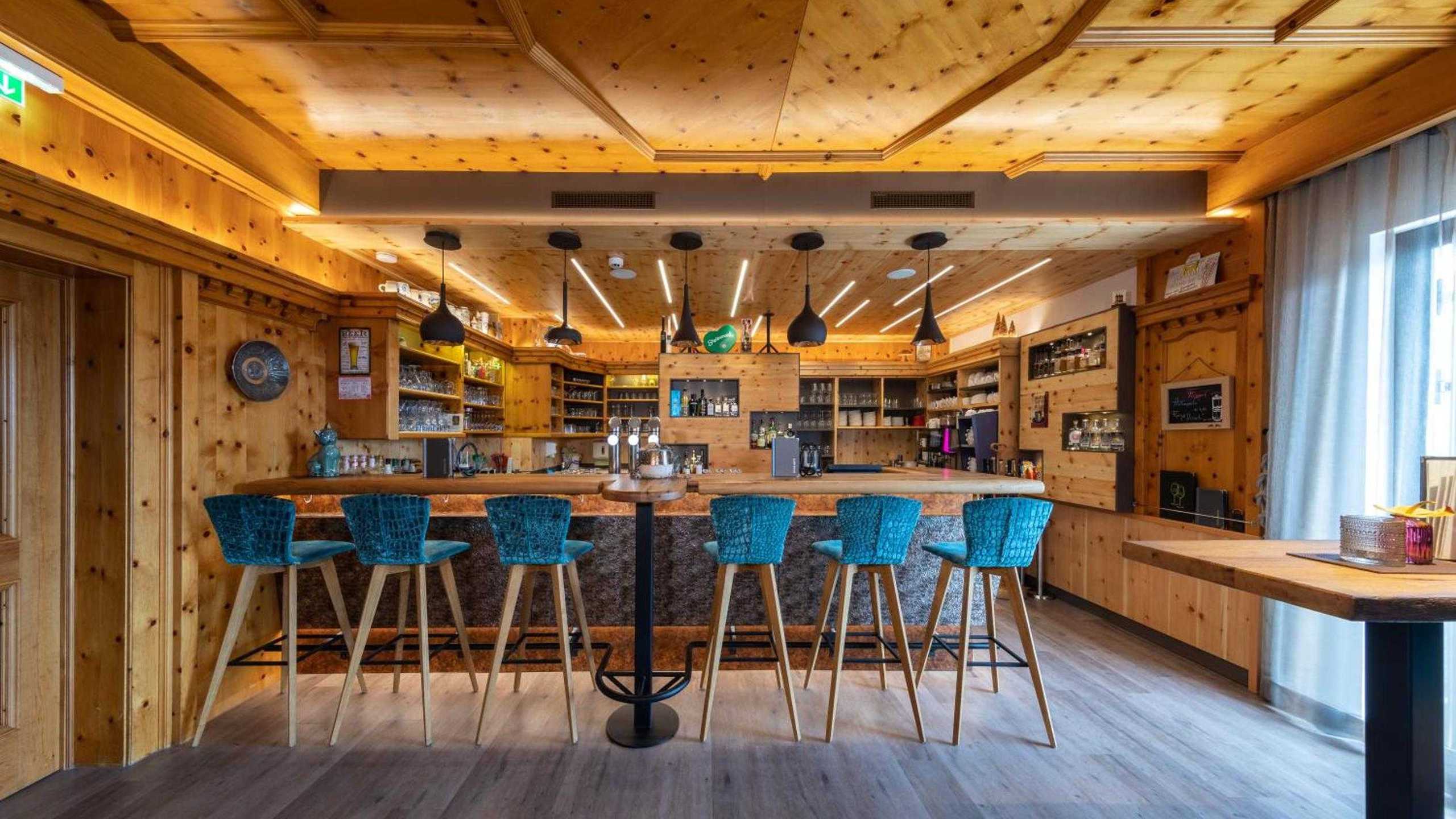 Waldfrieden Bar2