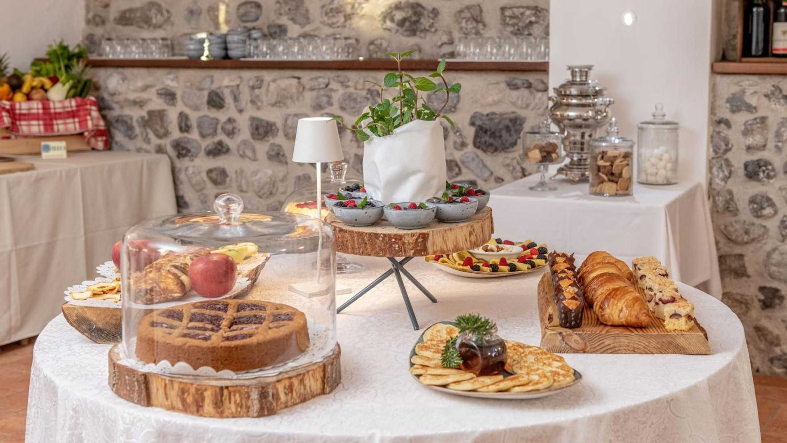 Gardentrentino Fruehstuecksbuffet9