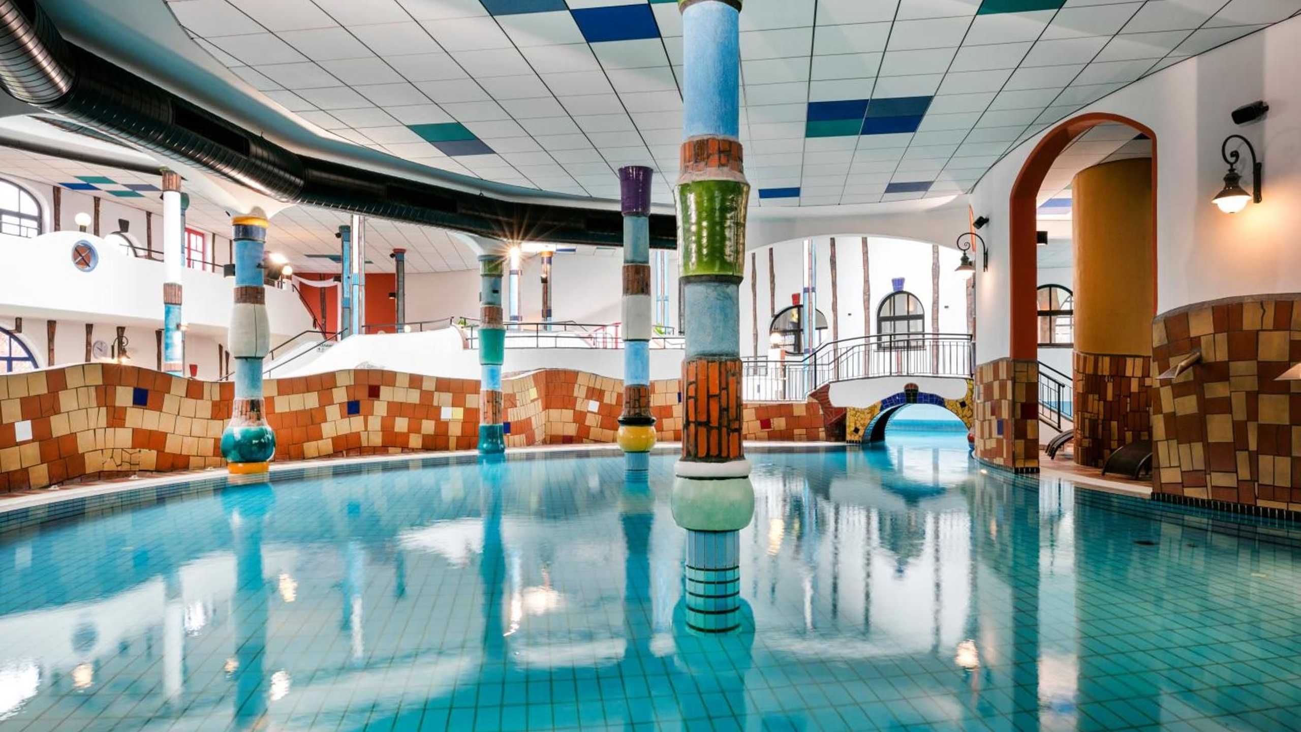 Rogner Wellness Hallenbad2