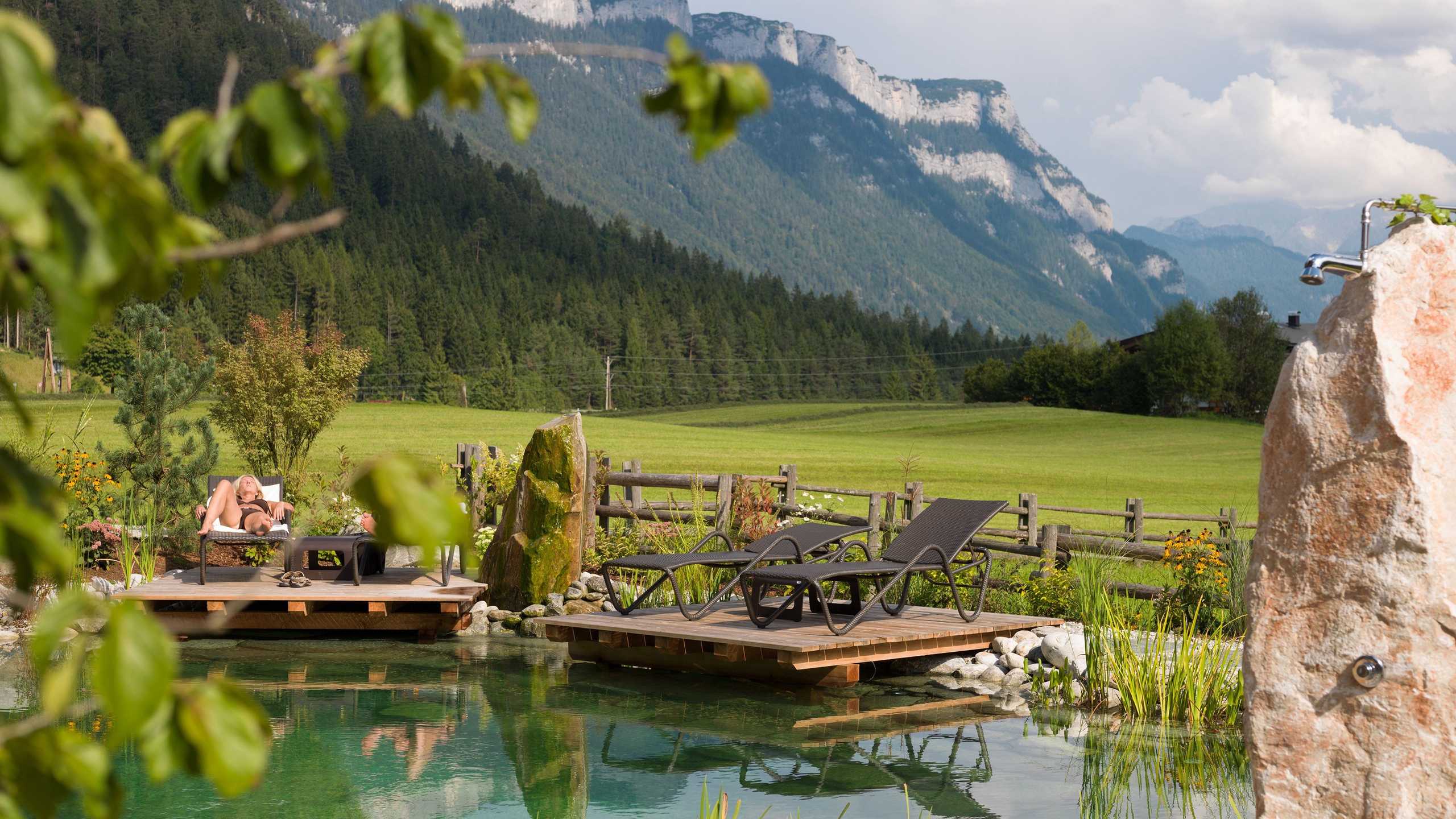 Waidringerhof Garten Teich3