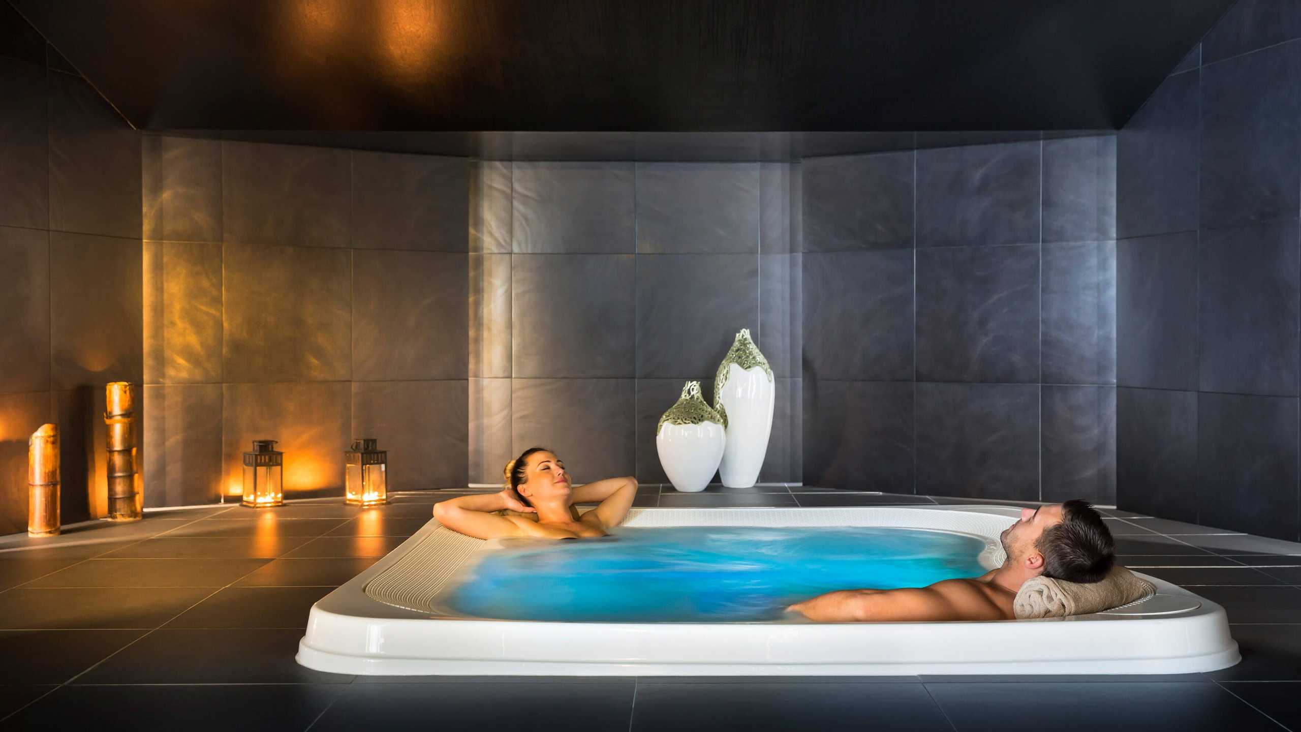 Aminess Wellness Whirlpool