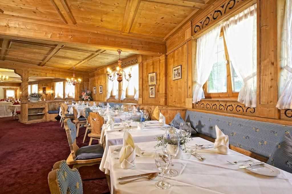 Bavaria Restaurant3