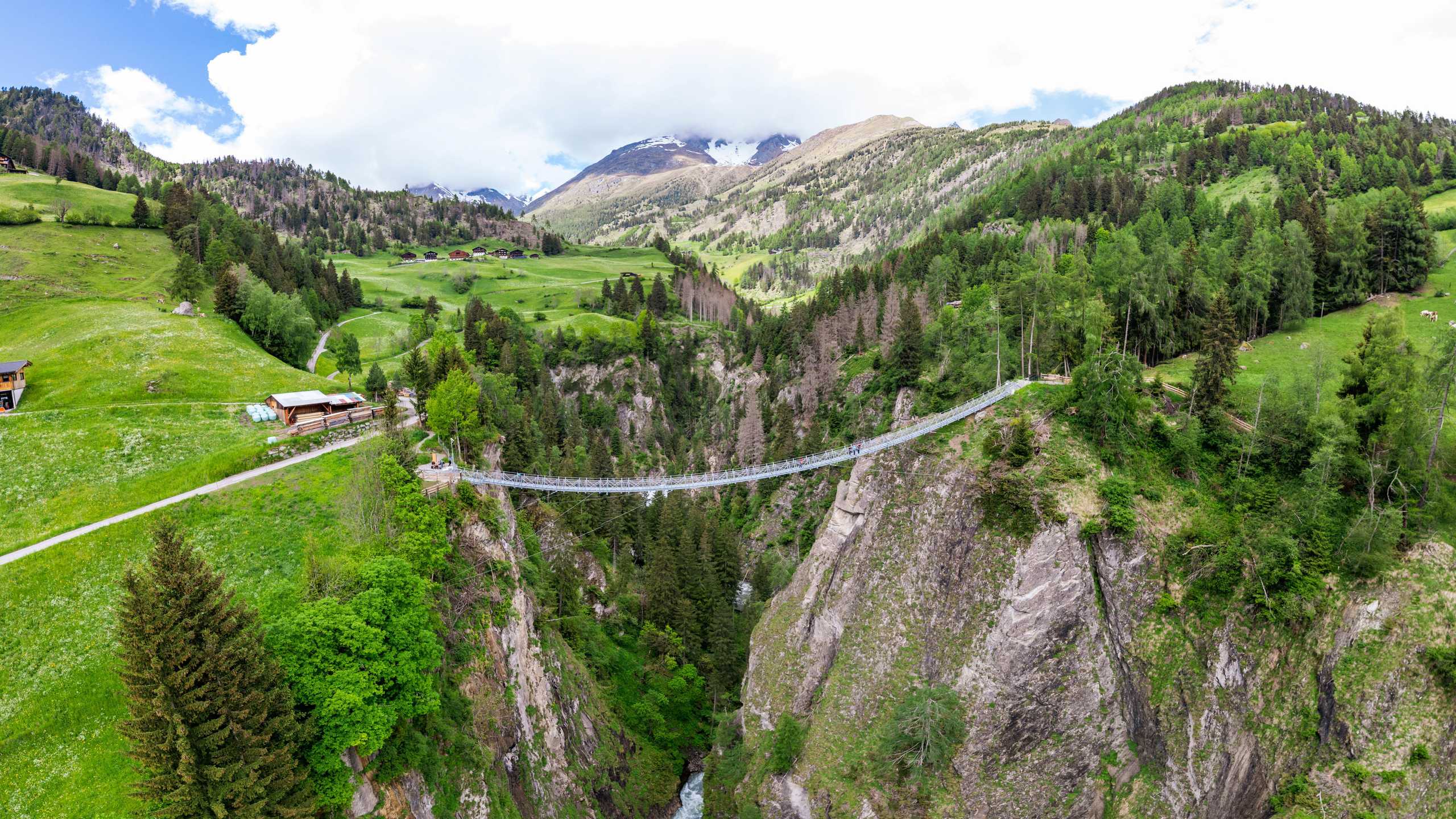 Osttirol Iseltrail Hangebruecke Virgen