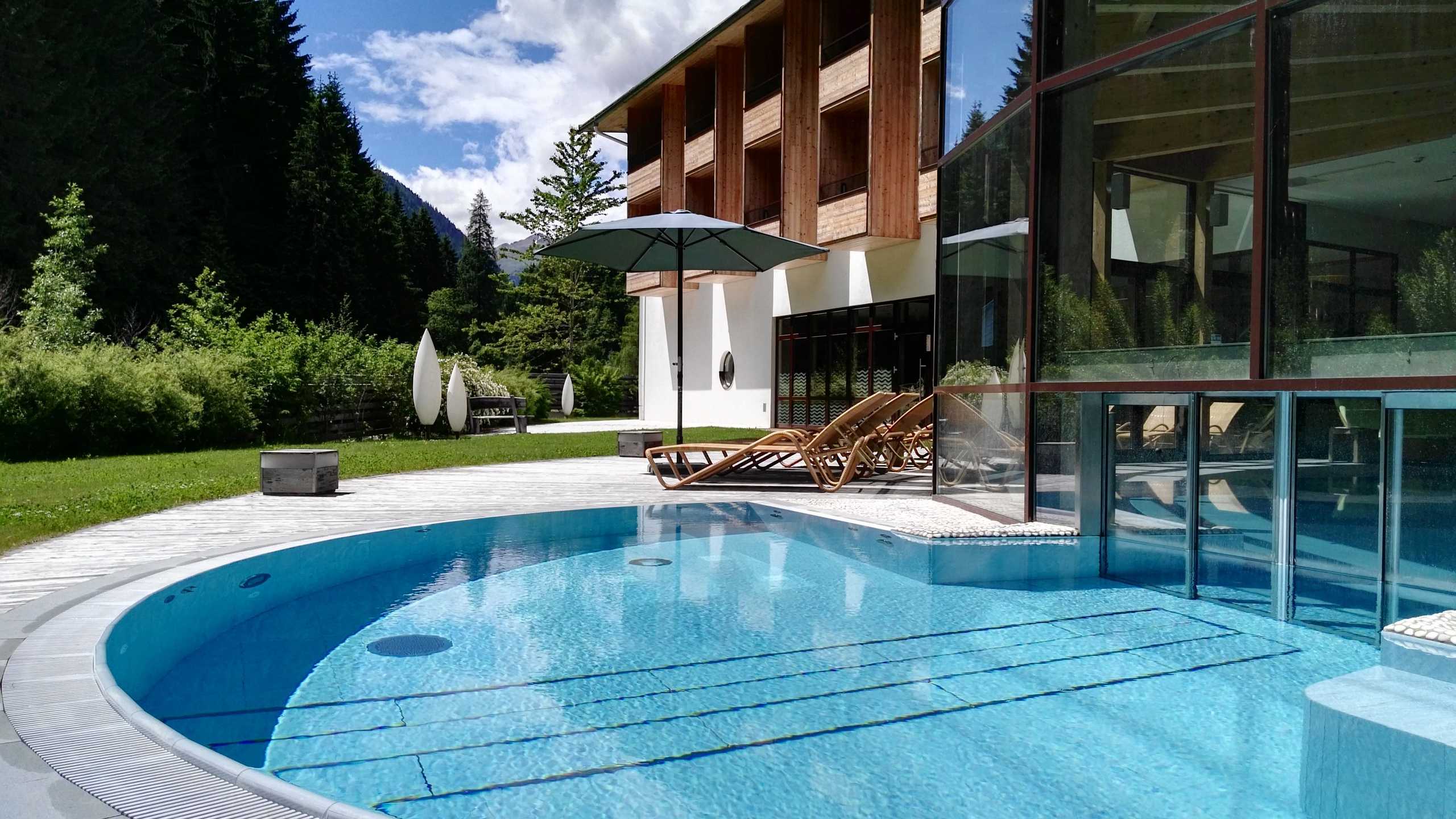 Zedernklang Pool5