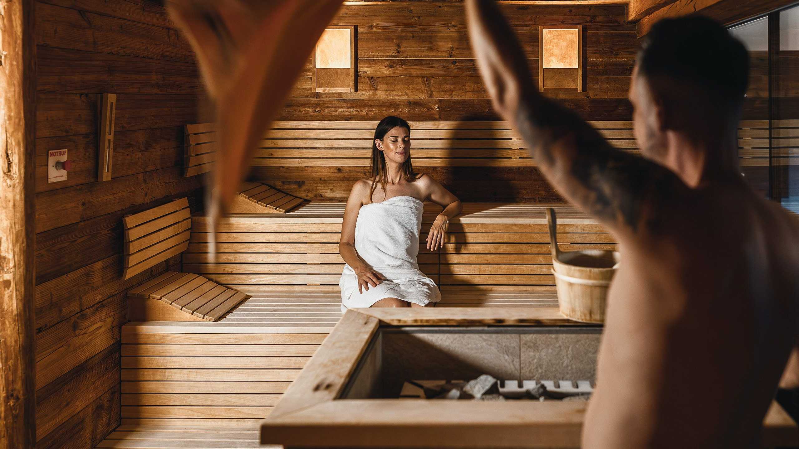 Legestein Wellness Sauna Paar