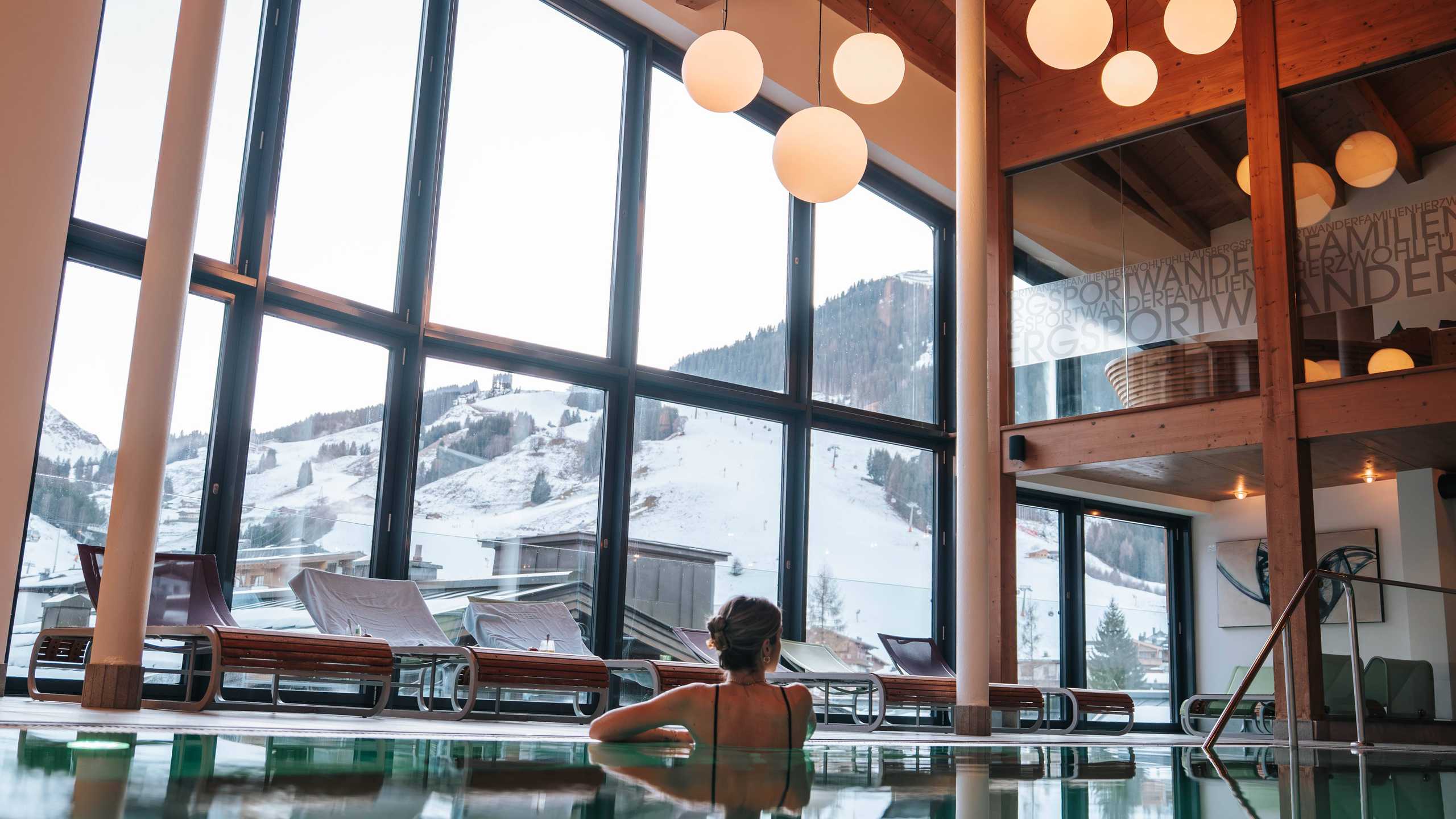 Glemmtalerhof Wellness Hallenbad2