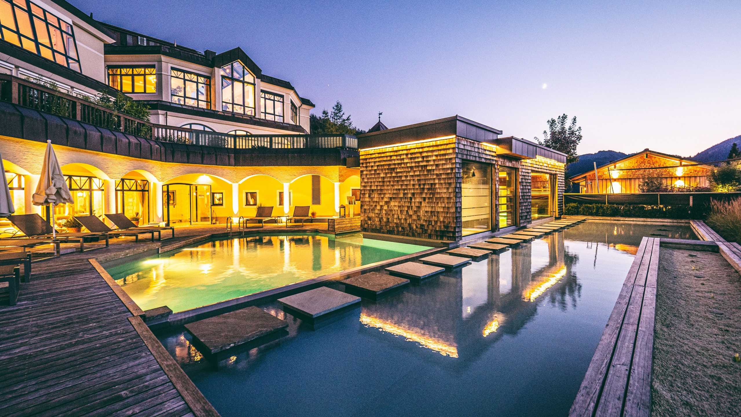 Uebergossene Pool Abend