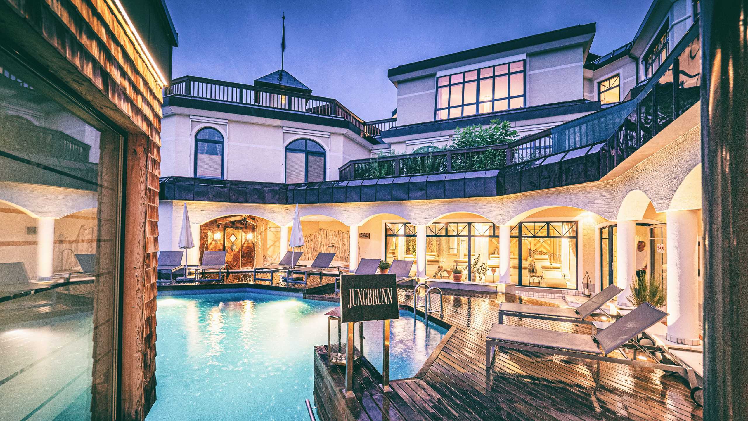 Uebergossene Pool Abend2