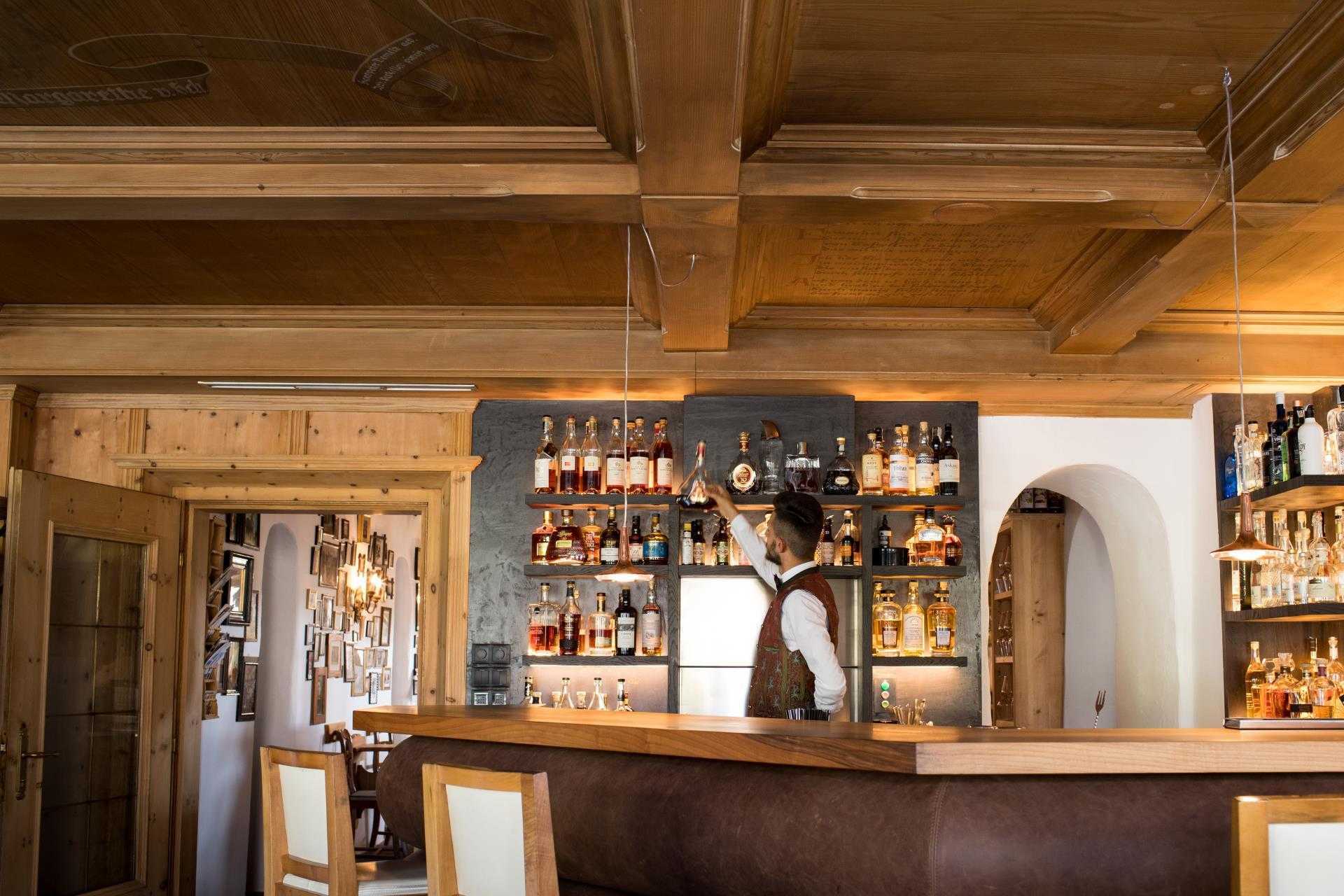 Turm Bar