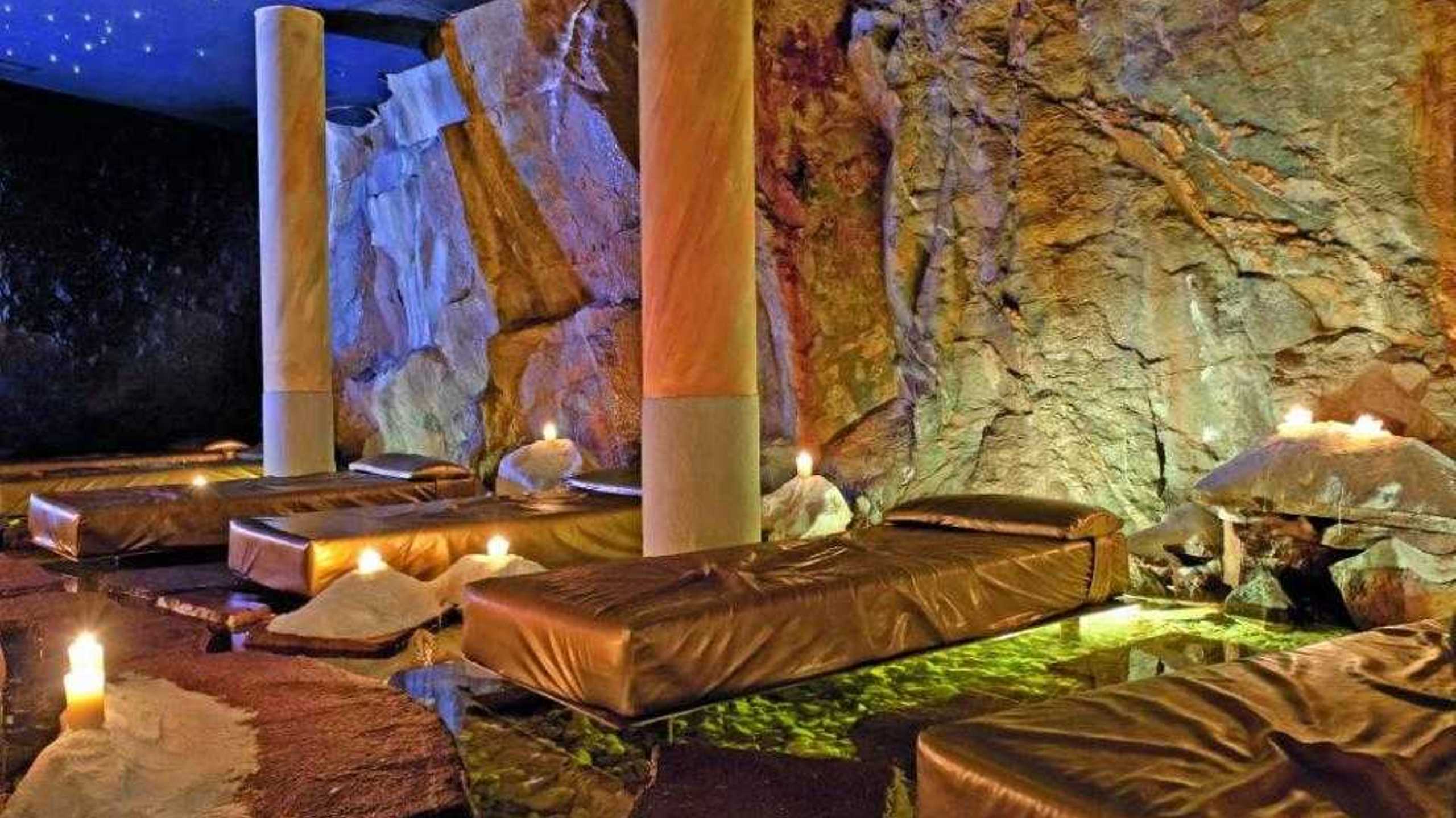 Turm Wellness Grotte