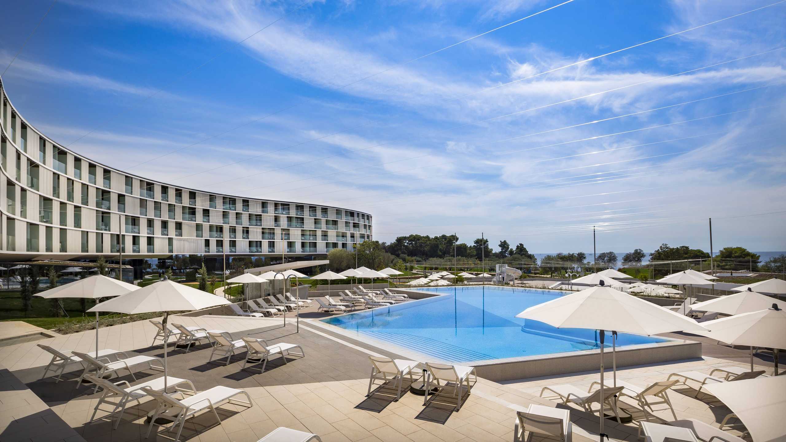 Amarin Pool