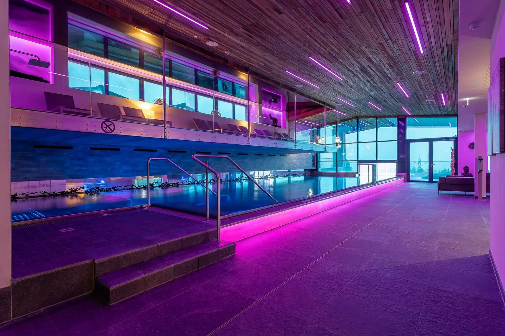 Alpenwelt Wellness Hallenbad