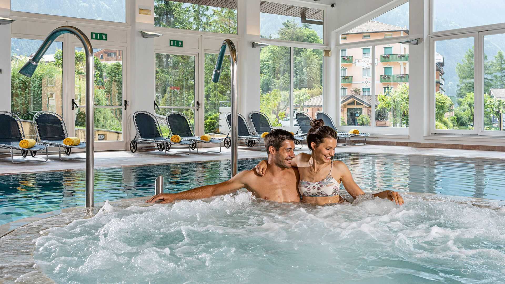 Belvedere Wellness Hallenbad