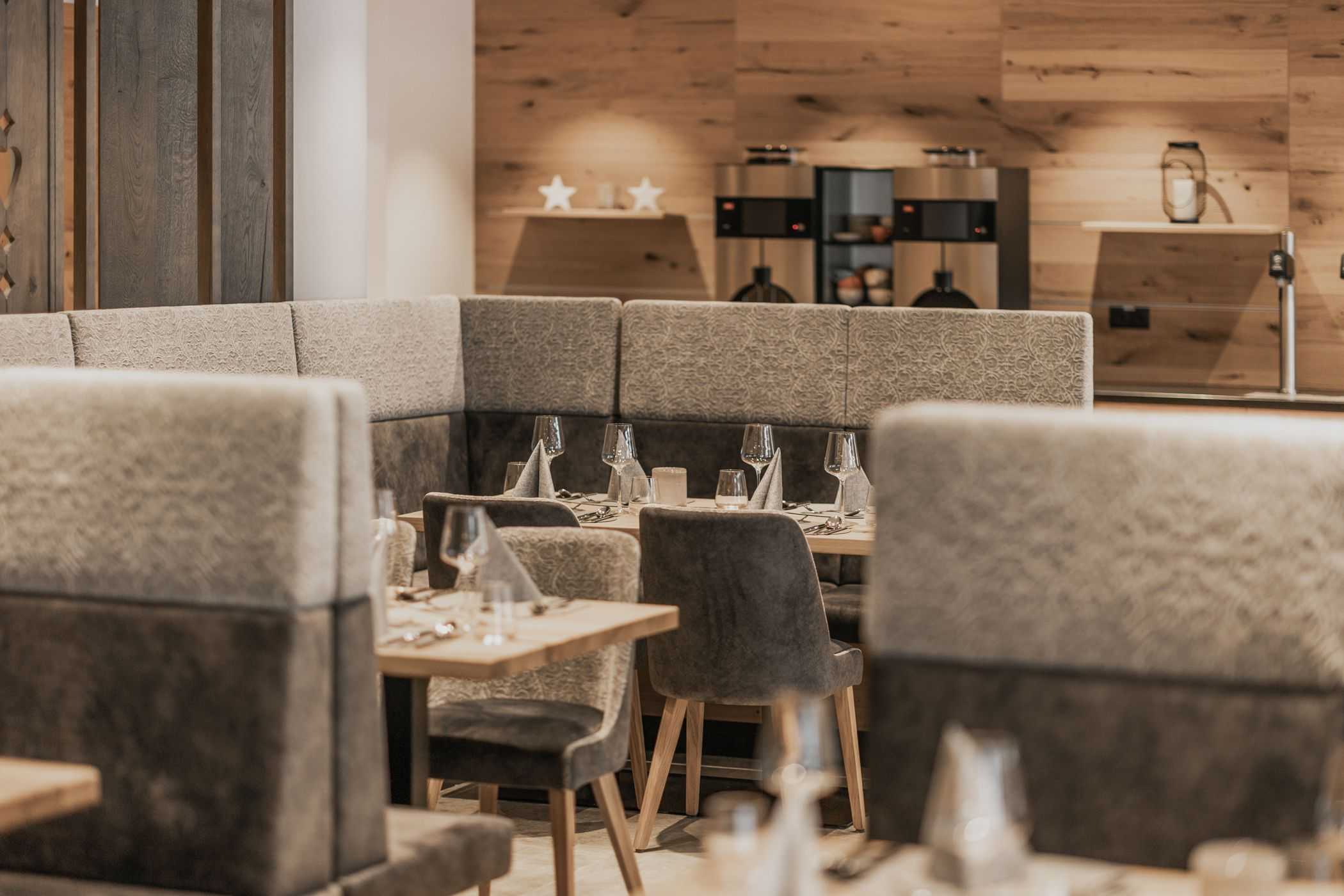 Firstpeak Restaurant4