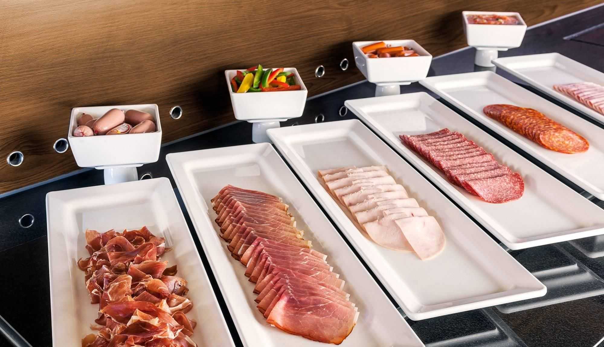 Nhhamburg Rennbahn Buffet2