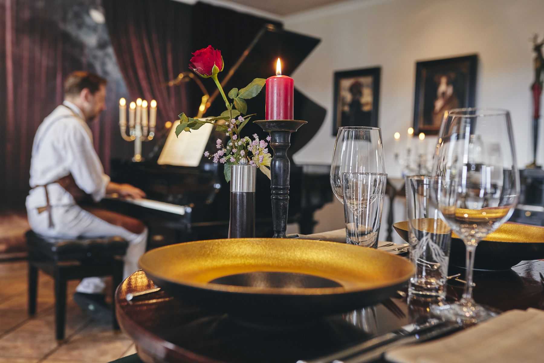 Liebesglueck Restaurant Astenwirt