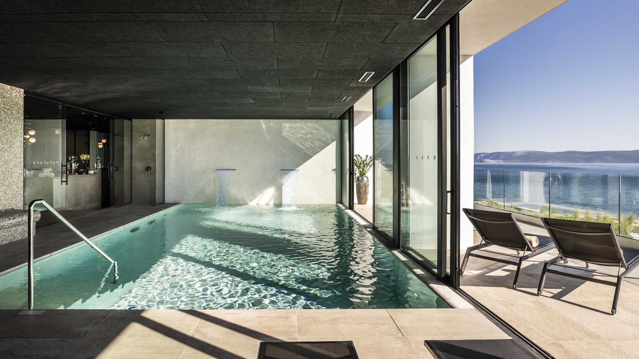 Aminess Wellness Hallenbad2