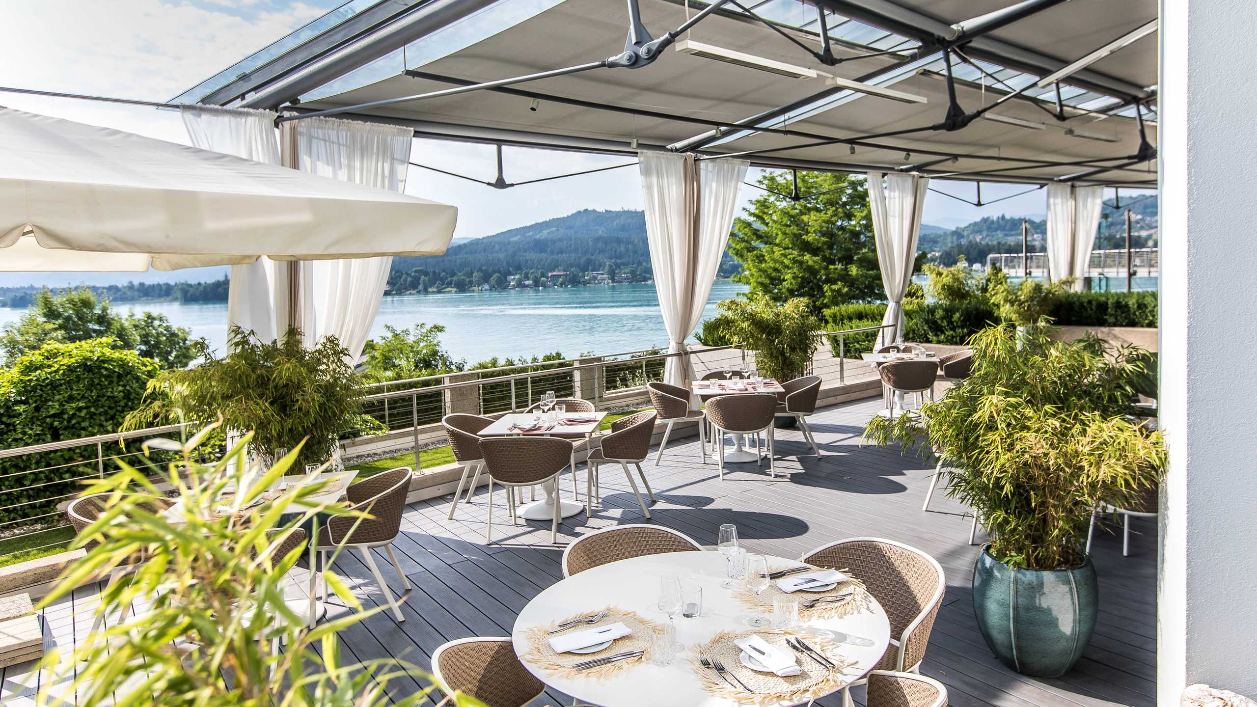 Aenea Restaurant Terrasse5