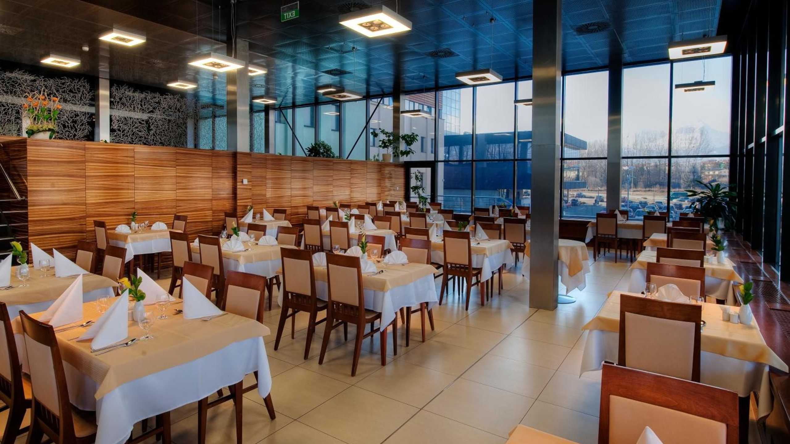 Aquacity Seasons Restaurant