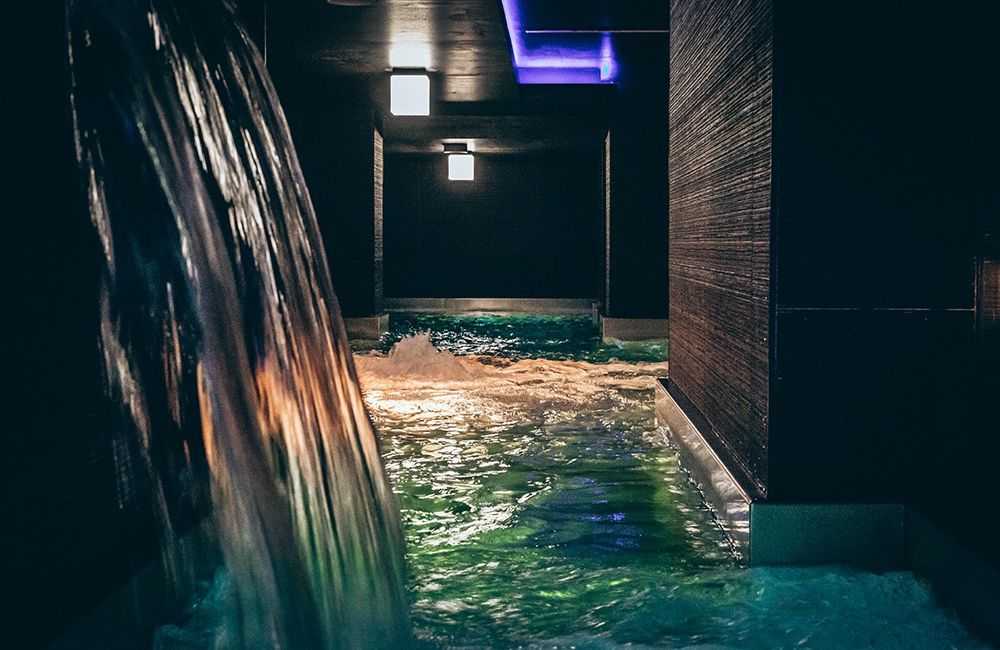 Aquacity Seasons Wellness Hallenbad6