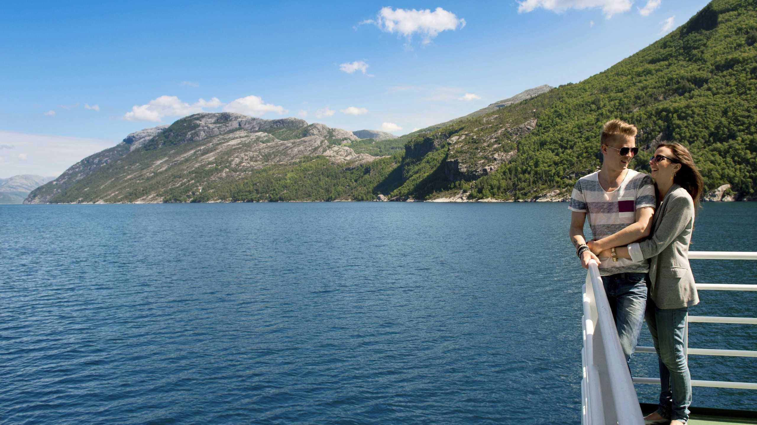 Preziosa Couple On Deck