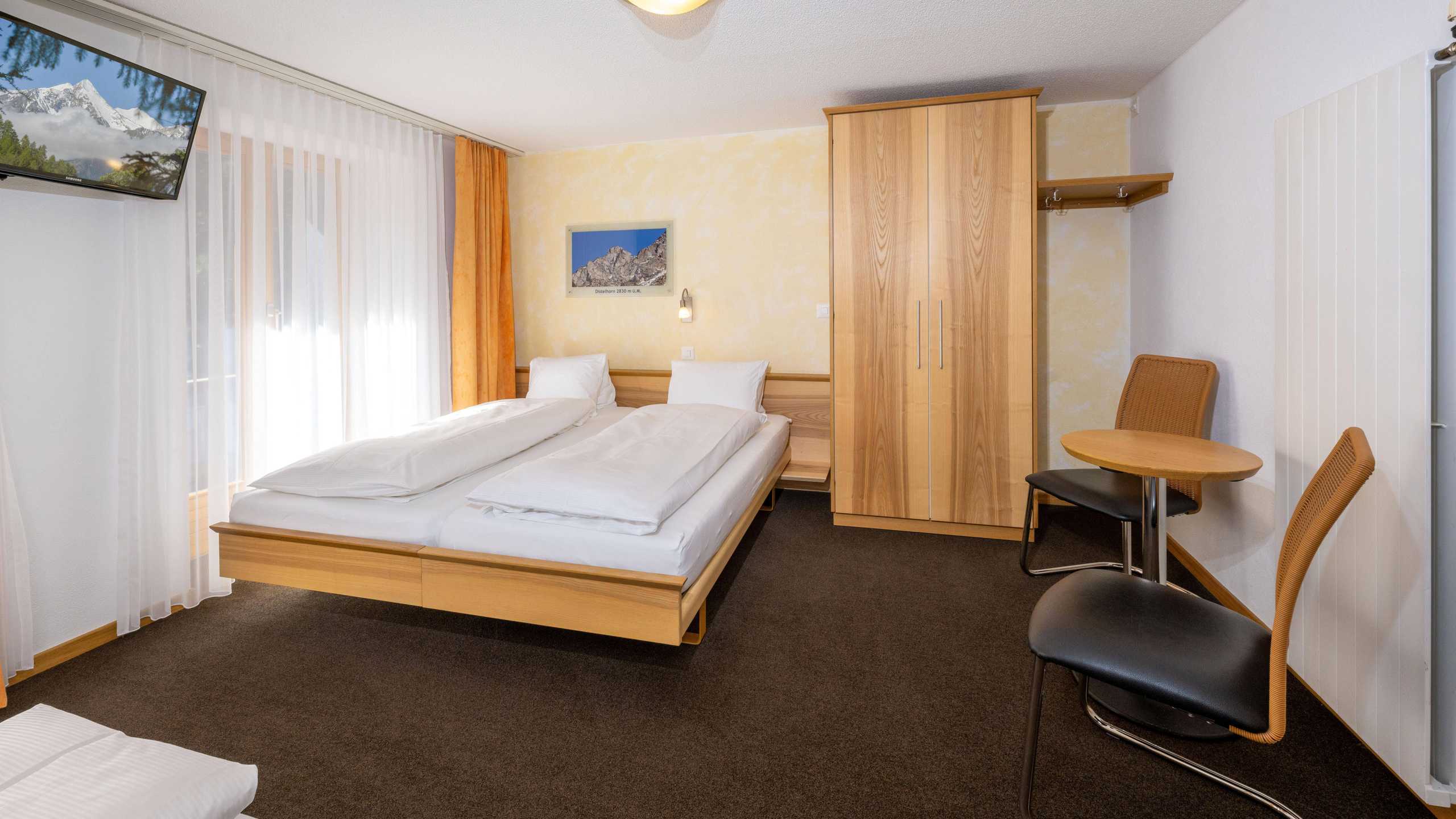 Hannigalp Zimmer Komfort 3Bett2