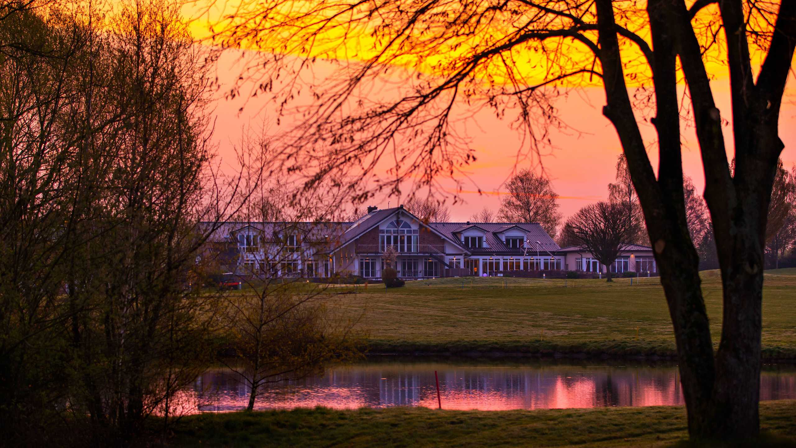 Heckenhof Hotel Abend