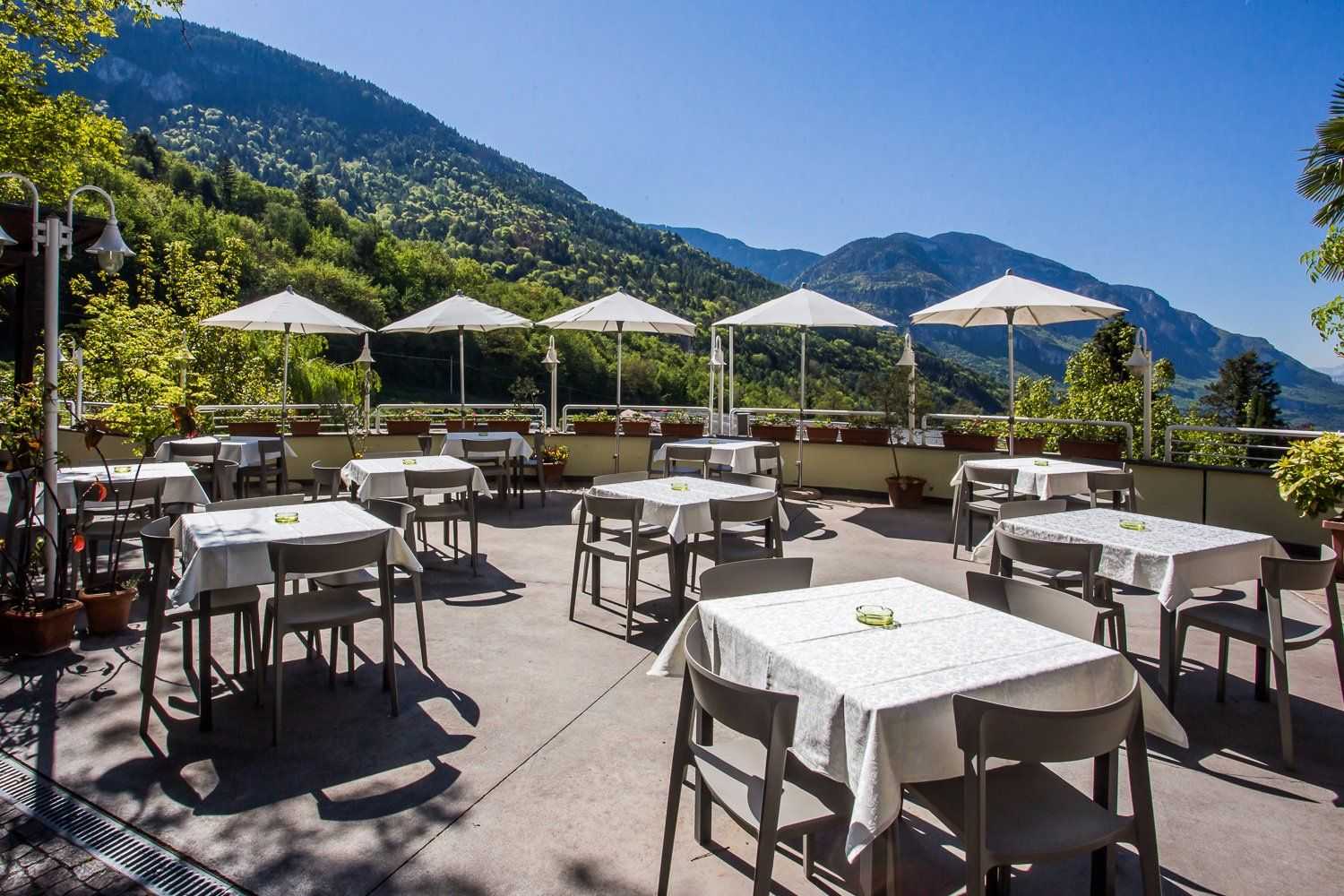 Tenz Restaurant Terrasse2