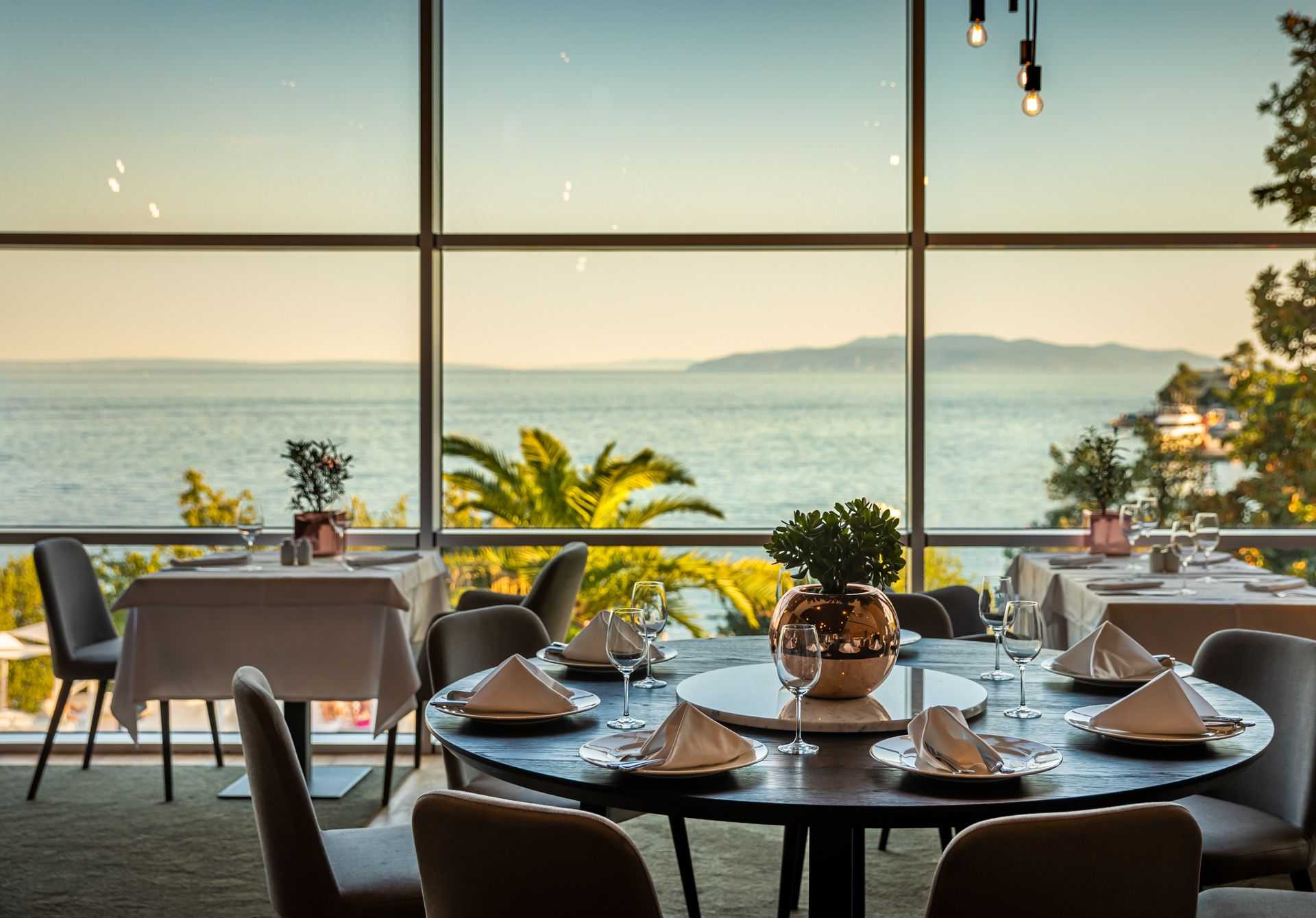 Ambasador Restaurant3