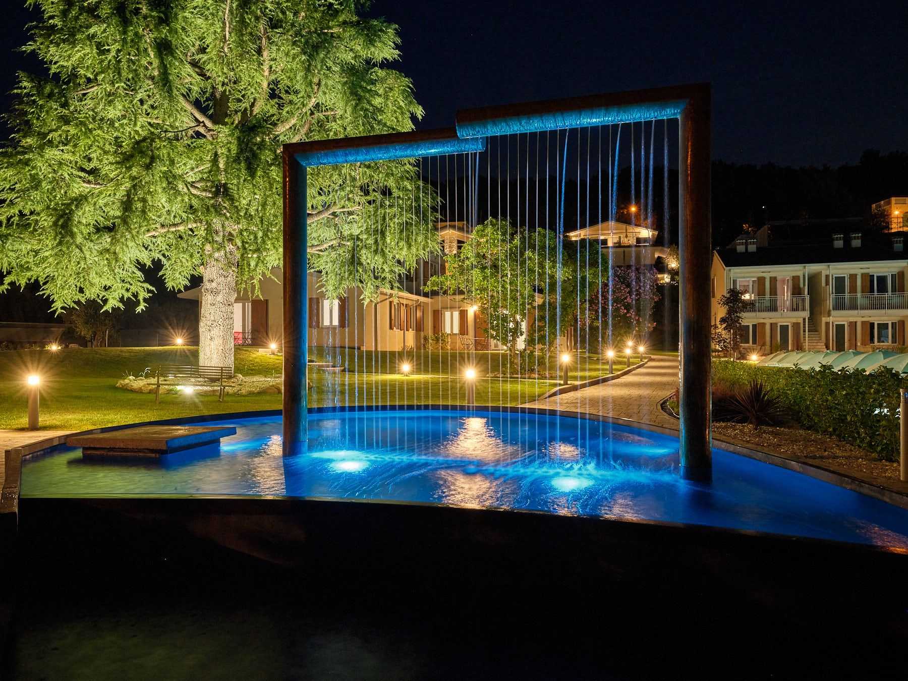 Greenpark Brunnen Abend