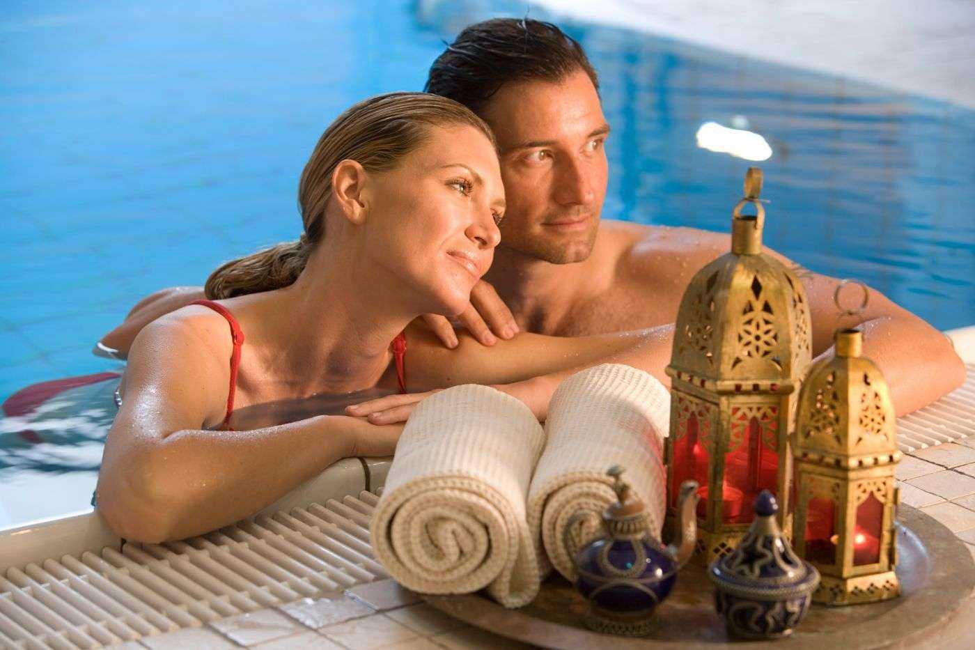 Heringsdorf Wellness Hallenbad Paar