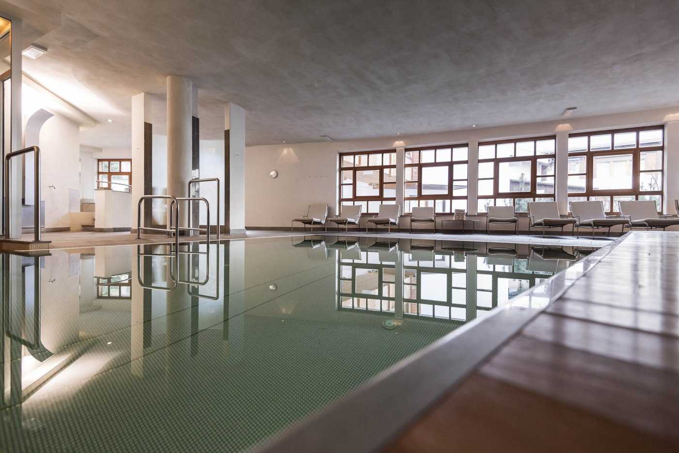 Zirm Wellness Hallenbad