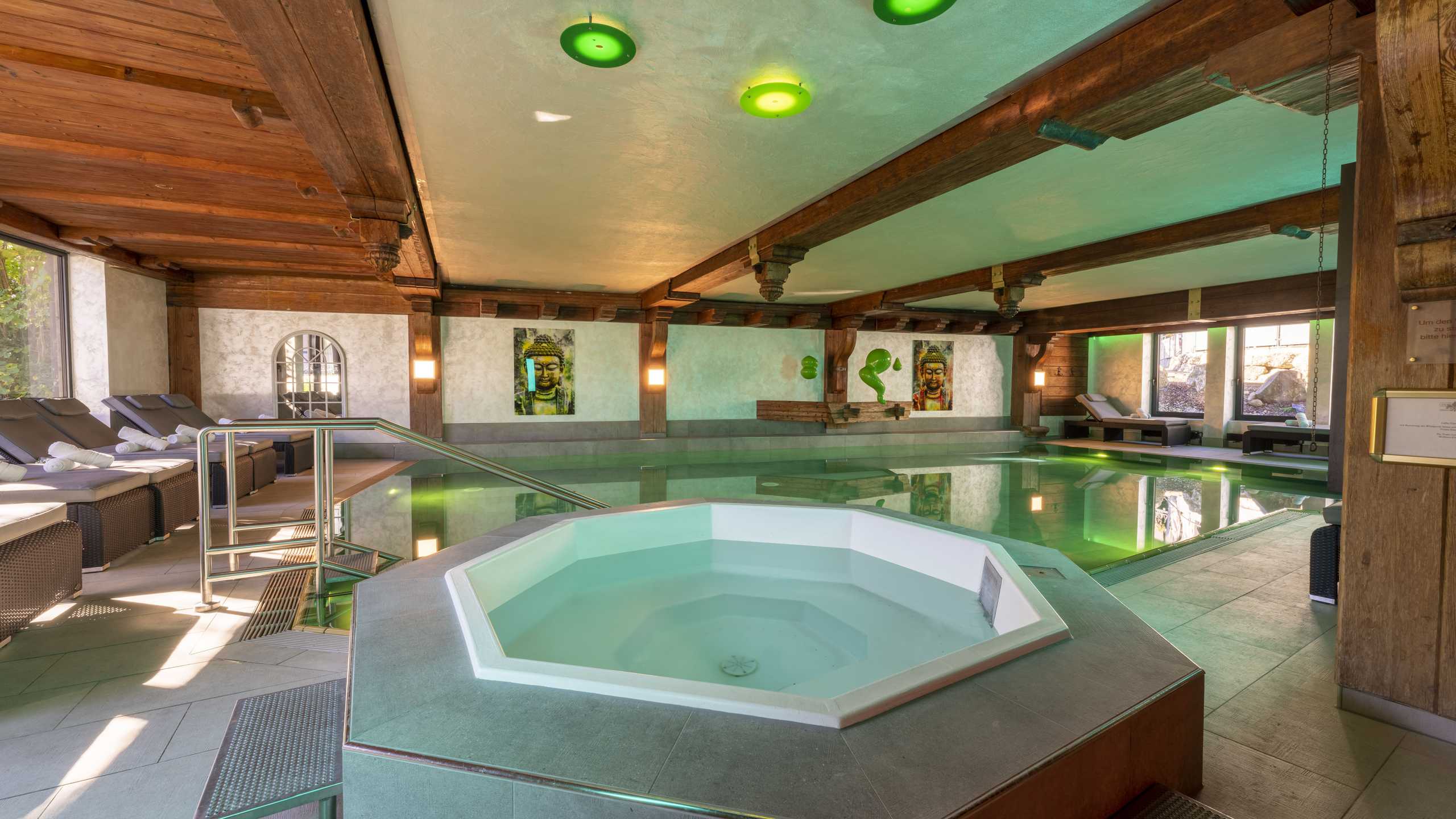 Ludwig Wellness Hallenbad6