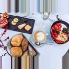 Rundegg Fruehstueck Terrasse2