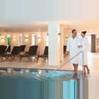 Dasschaefer Wellness Hallenbad Paar